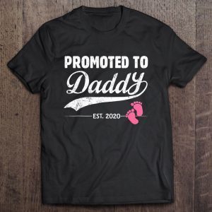 Promoted to daddy est 2020 footprint version2 shirt