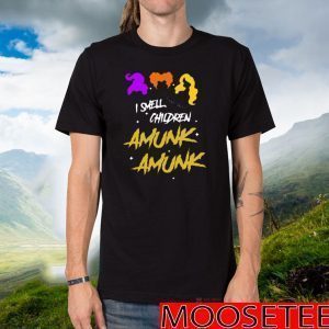 Hocus Pocus I smell children amunk amunk Tee Shirts