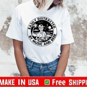 Skeleton drink beer easily distracted by music and beer US 2020 T-Shirt