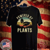 Vintage Powered By Plants Vegan Vegetarian 2020 T-Shirt