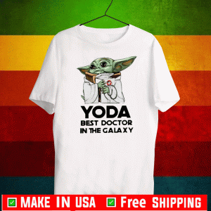 Yoda Hug best doctor in the galaxy Tee Shirts
