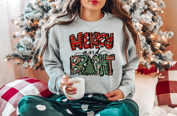 Christmas Sweatshirt, Womens Christmas Sweatshirt, Christmas Sweatshirts for Women, Christmas Women,Merry Christmas Sweatshirt