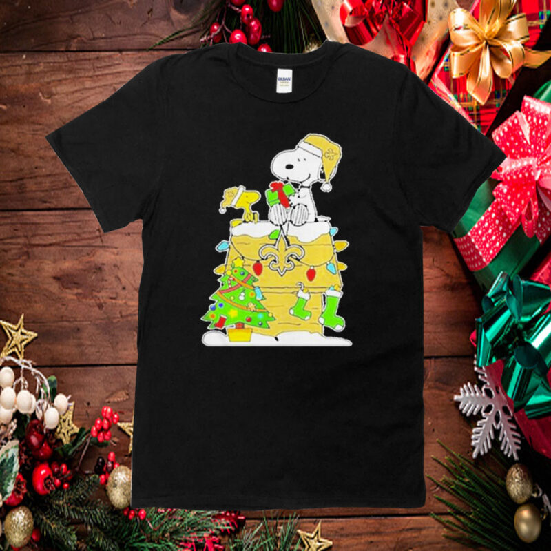 Orleans Saints Snoopy And Woodstock NFl Merry Christmas TShirt