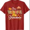One Thankful Grandma Fall Leaves Autumn Grandma Thanksgiving T-Shirt