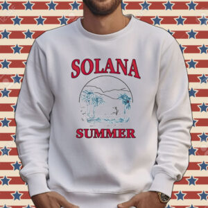 Taylor wearing Solana Summer Shirt