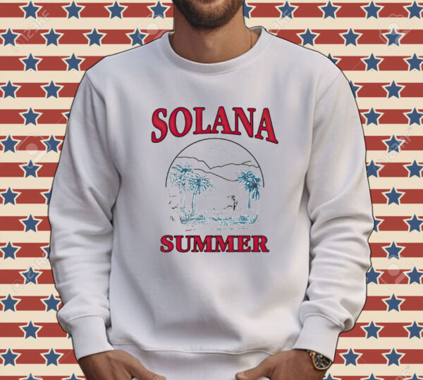 Taylor wearing Solana Summer Shirt