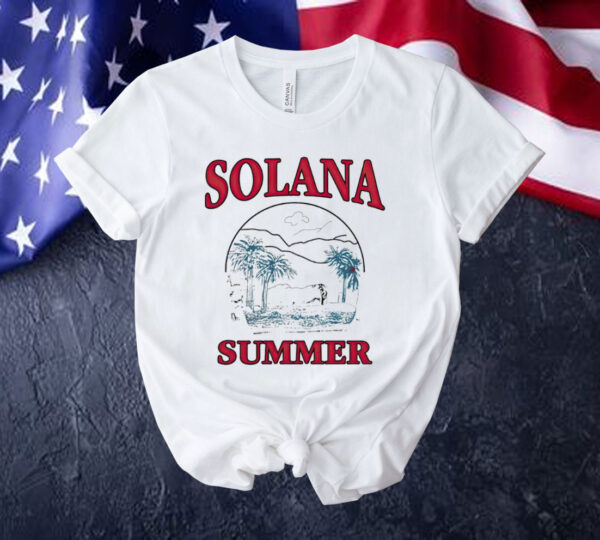 Taylor wearing Solana Summer Shirt