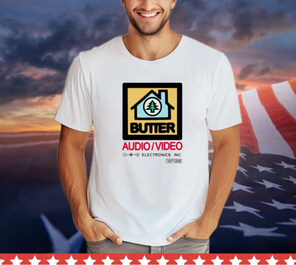 Tommyinnit wearing butter goods appliances T-Shirt