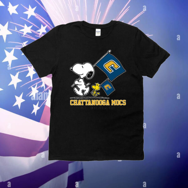 Snoopy Chattanooga Mocs Road To Oklahoma City flag T-Shirt