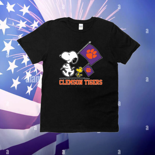 Snoopy Clemson Tigers Road To Oklahoma City flag T-Shirt