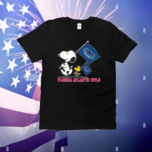 Snoopy Florida Atlantic Owls Road To Oklahoma City flag T-Shirt
