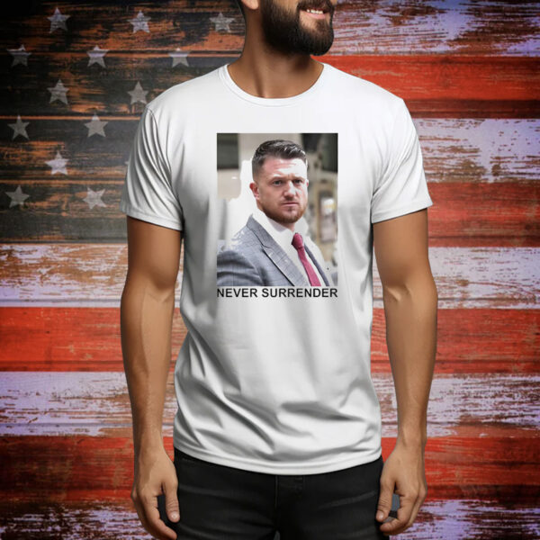 Tommy Robinson never surrender Tee Shirt
