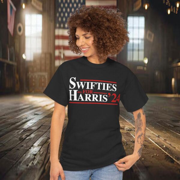 Swifties For Harris 24 T-Shirt