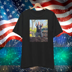 Official Feiner Mulch Company King Of The Mulch Photo 2025 T-Shirt