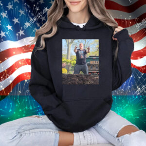 Official Feiner Mulch Company King Of The Mulch Photo 2025 T-Shirt