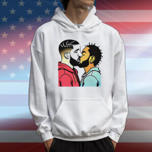 Drake and Kendrick kissing meme T-Shirt